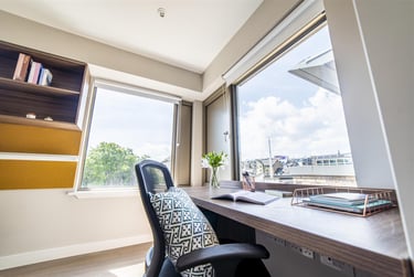 1 bed studio, Calton Road, Holyrood, Edinburgh, EH88DP - Image 4